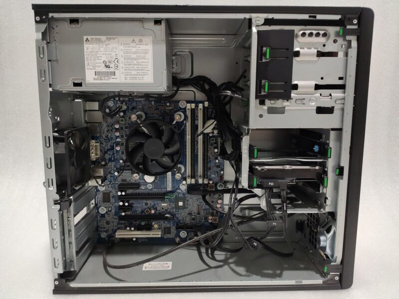 کامپیوتر HP Z230 TOWER Workstation رم16 گیگ