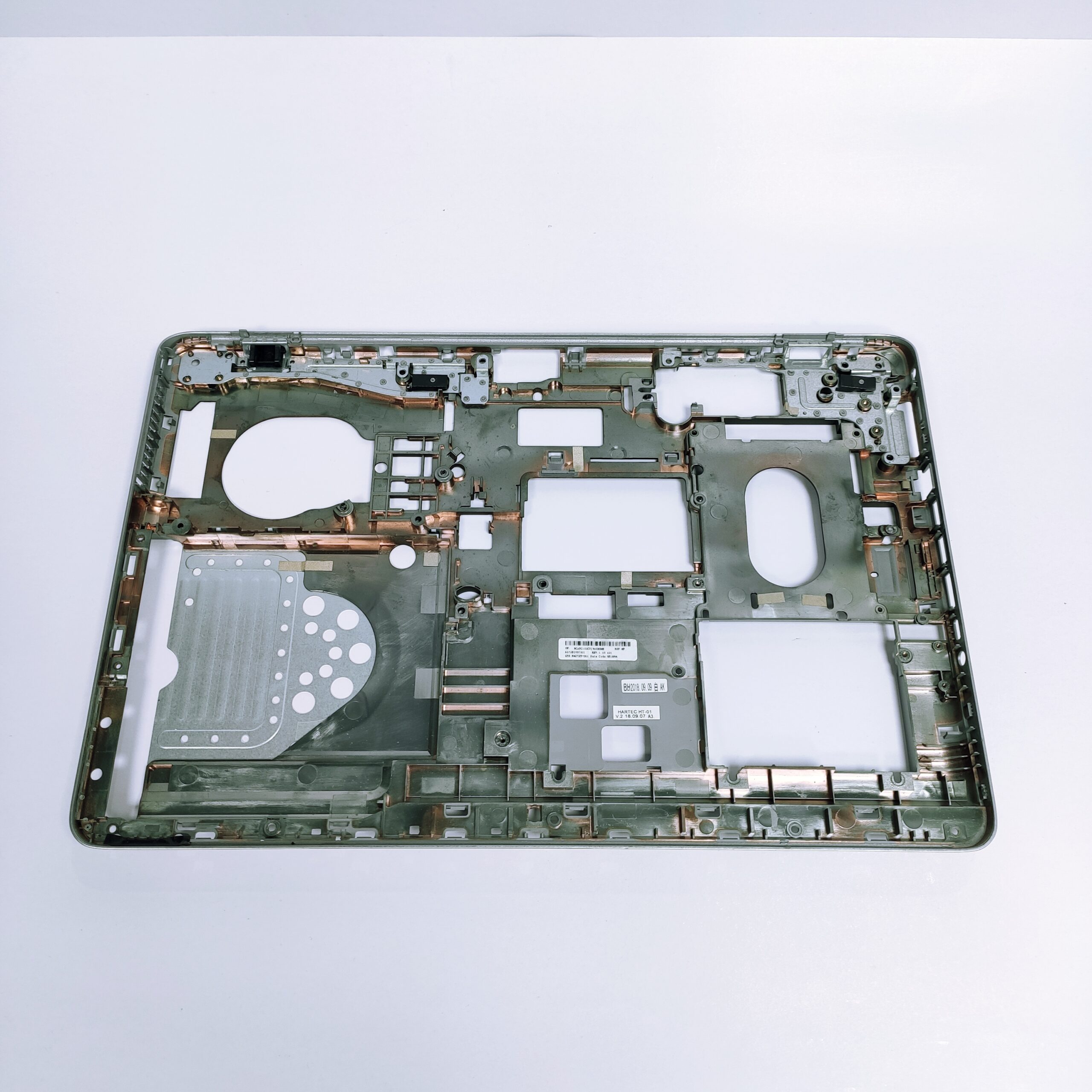 قاب زیر کیبورد قاب D لپ تاپ Hp Probook 650 G2 (3) قاب زیر کیبورد قاب D لپ تاپ Hp Probook 650 G2